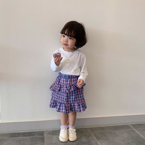 从率性休闲风到温柔小姊姊,在韩国5岁小女孩身上寻找穿搭灵感