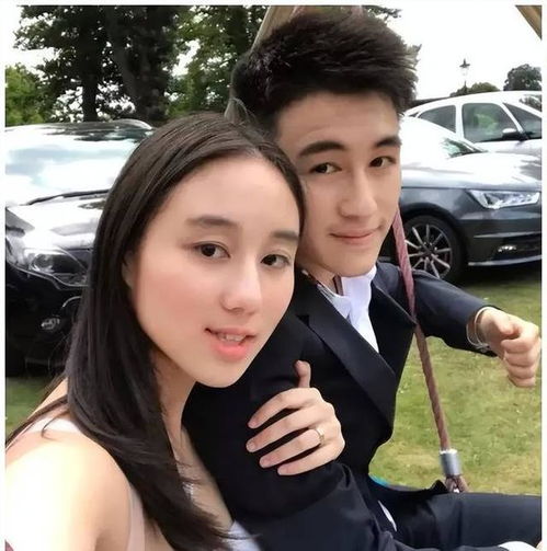 赌王女儿何超欣毕业,亲哥哥何猷君发文道喜全家首位清华毕业生