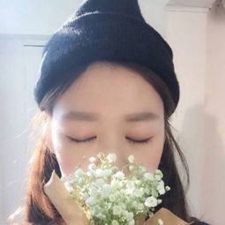 求满天星遮住半张脸的女生头像急急急