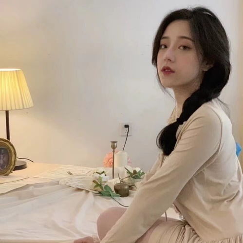 搞笑的微信头像女生文案