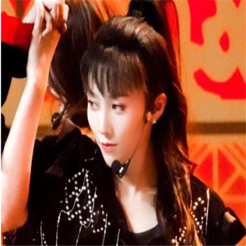女星短发vs长发,唐艺昕温柔,李宇春女神,看到刘雨昕留长早就火了造型