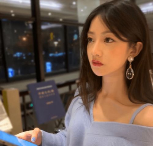 林海宣布与95后美女结婚征婚来的24岁小美女这是真爱吗