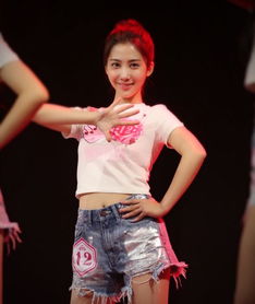 蜜蜂少女队赵婉婷引关注被封吴奇隆队颜值担当