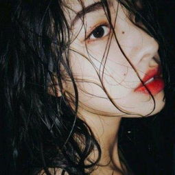 潮流张扬的女生个性图片