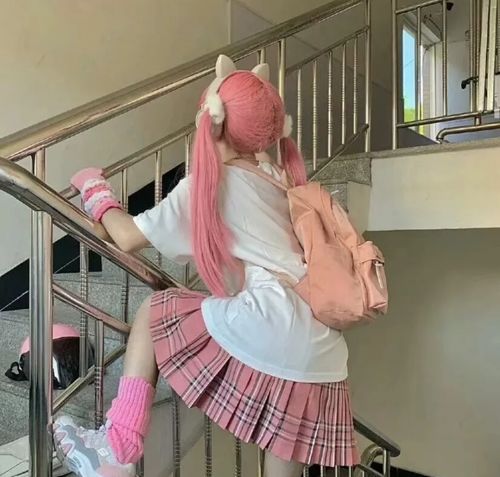 ins粉色系女生头像