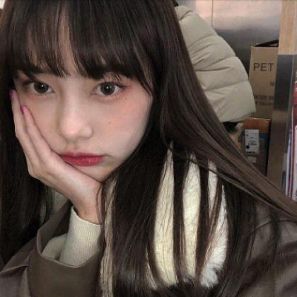 高冷女生头像,长相突破了你的想象