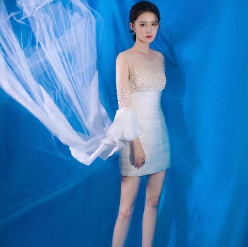 李沁红毯惊艳全场,一袭纱网白裙美若仙,这颜值让我路转粉了