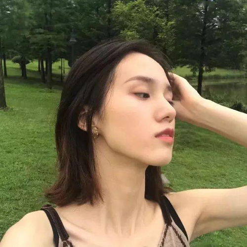 头像不要嘲讽那些比自己更勇敢热情的人们