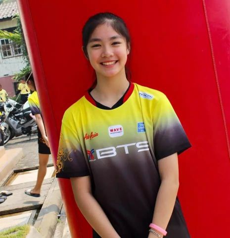 羽坛天才美少女12岁夺得国际赛事15岁组别冠军