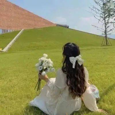 背影头像漂亮的女生头像