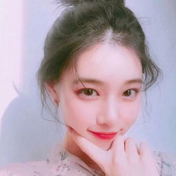 霸气女生网名待我发光闪瞎你