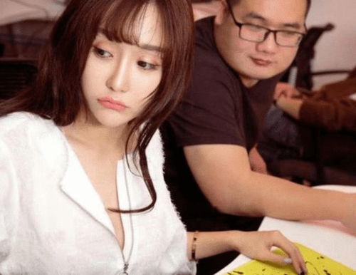 天价女陪玩显现,每小时工资多达500元,却有众多男士乐意买单