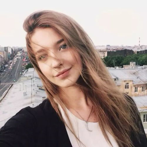 您有一份来自俄罗斯女神的美颜暴击待接收