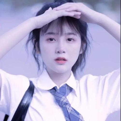 复古港风女生头像
