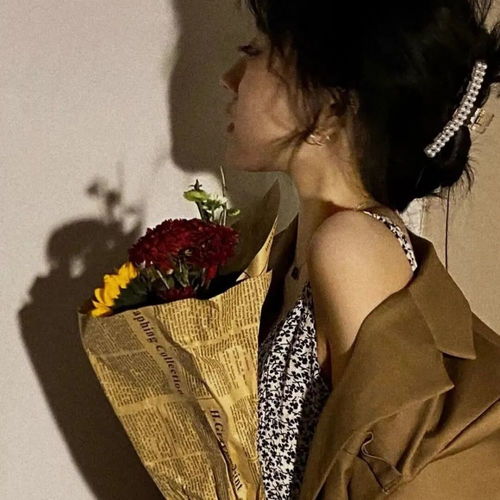 粉丝求图0619捧花温柔女头
