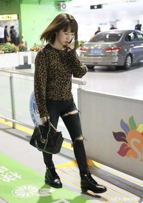 别被李念的外表欺骗了,穿破洞裤看似邻家女,却是地地道道小富婆