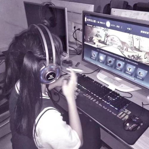 女生头像电竞女神头像像不像你去网吧打游戏的背影