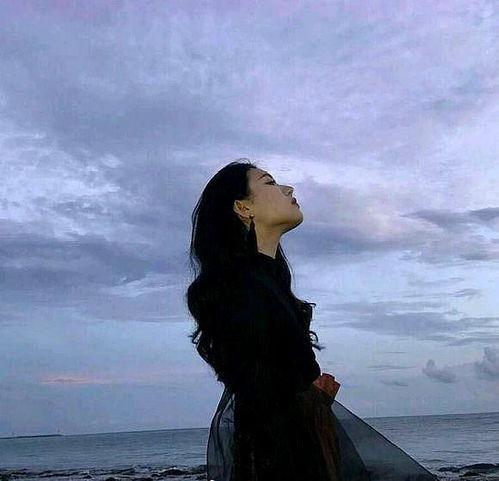 内心强大的女人,身上往往都有这些特质