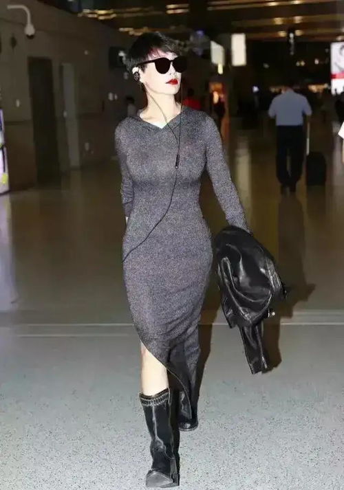 宁静气场太强了,灰色裹身裙配黑超墨镜,飒酷霸气不失女人味