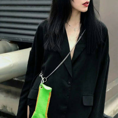 玩网黑白部位女头御姐堆糖抖音最火黑白女头