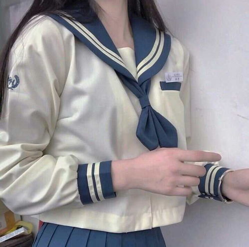 简约干净的男女生头像