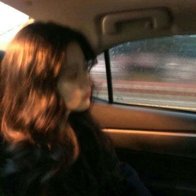 女生头像高冷霸气病态街上开始弥漫甜蜜的气息