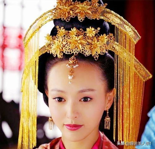 当古装女子戴上流苏金钗白冰美艳,蒋欣冷艳,最惊艳的当属唐嫣
