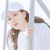 适合夏天的清纯呆萌女生头像剪刀手空气刘海是谁的最爱