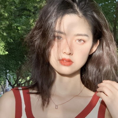 虽然吧都不是高清,但你要仔细观察女生头像我要个性网