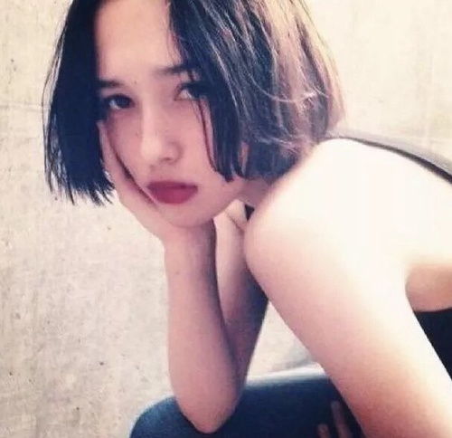 这个有人知道是谁嘛