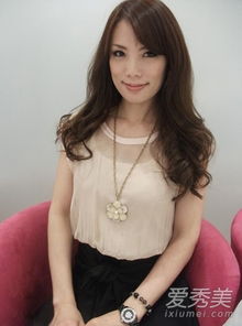 日本43岁美女外婆走红脸蛋身材似少女