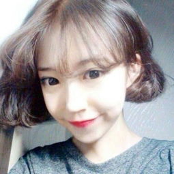 短发女生头像