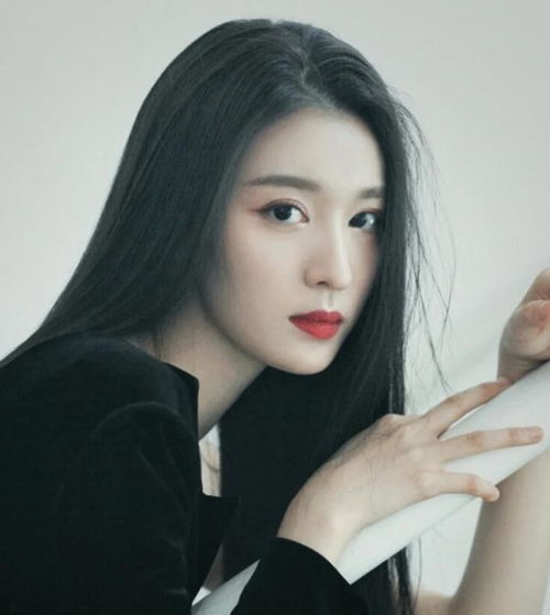 女生好看的眼型有6种,狐狸眼妩媚,圆眼俏皮,我是第二种,你呢