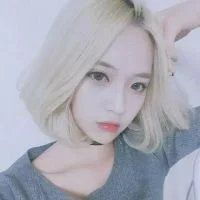 微信美女头像短发型微信头像图片大全