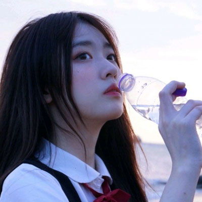 清纯高冷女生头像侧脸真实同一人多张