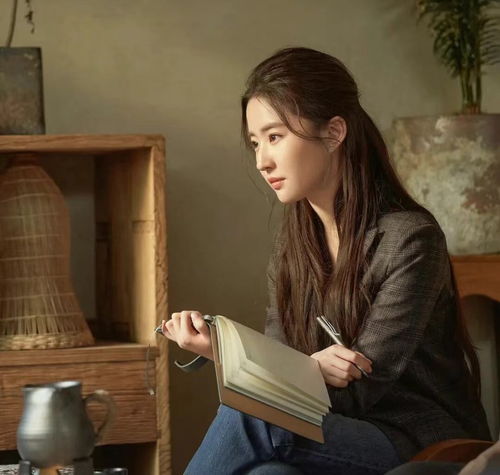 36岁刘亦菲生图太惊艳,肤如凝脂风姿绰约,观赛nba美如少女