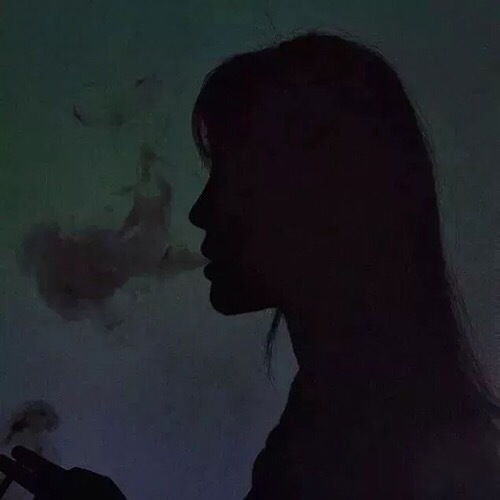 情侣头像有没有那种真人头像但是头是很模糊或者看不到的
