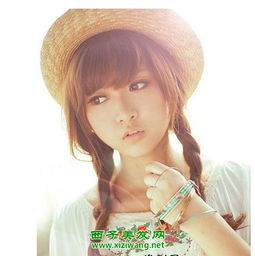 如何学扎简单的女生发型
