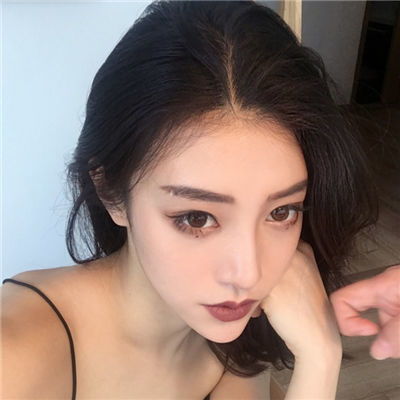 超拽的句子管我怎么活,我又不跟你过