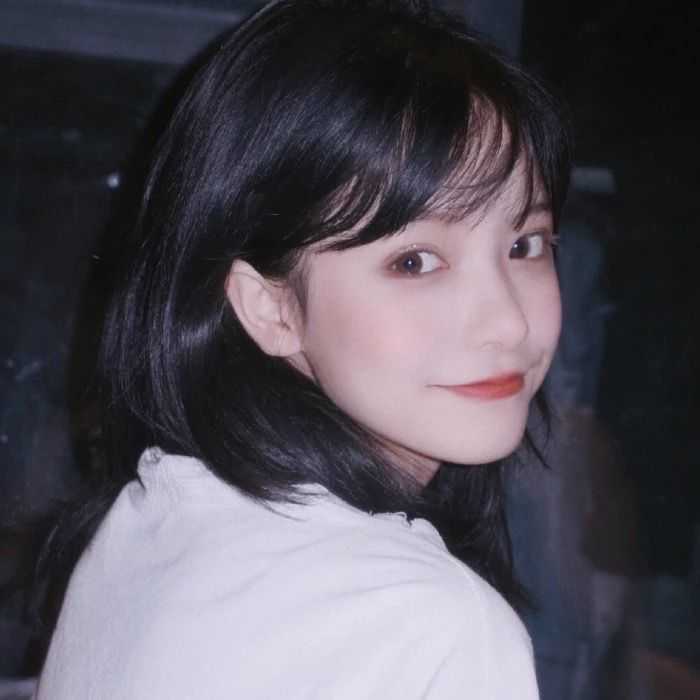女孩花光10年积蓄买房住毛坯房,称结婚带不来安全感,你怎么看