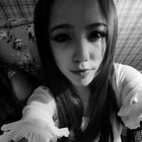 女生qq头像黑白寒夜只剩我孤独一个人