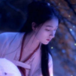 唯美女生古风浪漫头像一眼晚年