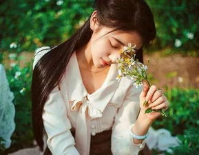 龙年可爱头像女生翁虹