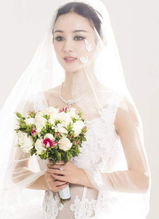 女星婚纱照杨颖高贵,刘诗诗优雅,唐嫣甜美,她却让人意外冯绍峰