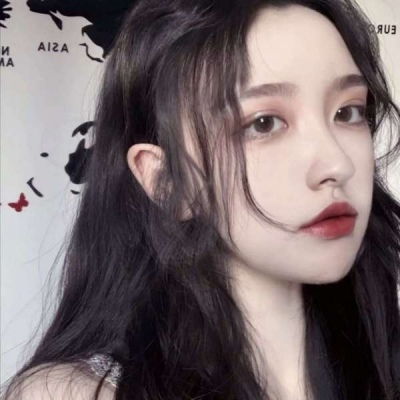 冷漠厌世头像女图片英女王