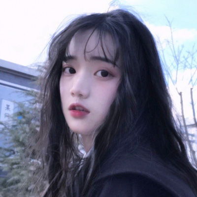 女生近期频繁换头像闺蜜