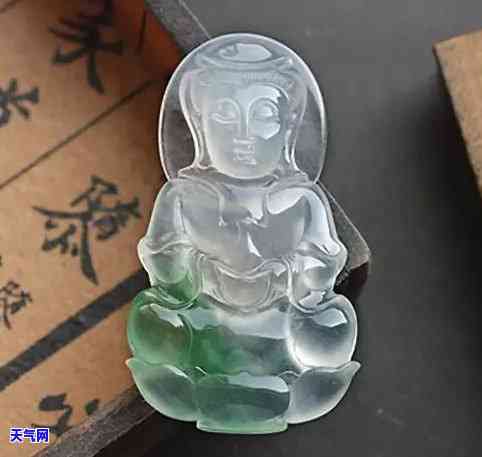 翡翠佛像雕刻大师作品赏析,光圈效果对比