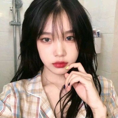 真人女头时间不会治愈你,反而会让你念念不忘