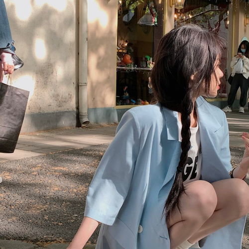 女生头像总有一天我会过上一翻身就亲到你的日子