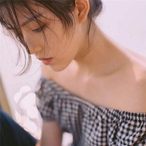 女生头像最想,也最不想打扰